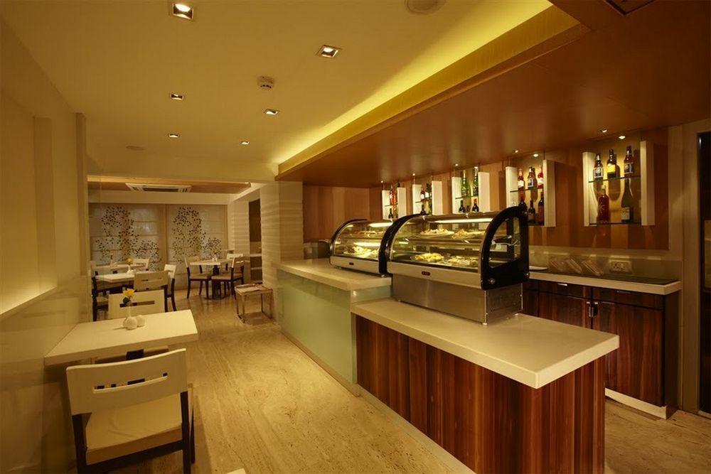 Hotel Bawa Continental Mumbai Dış mekan fotoğraf