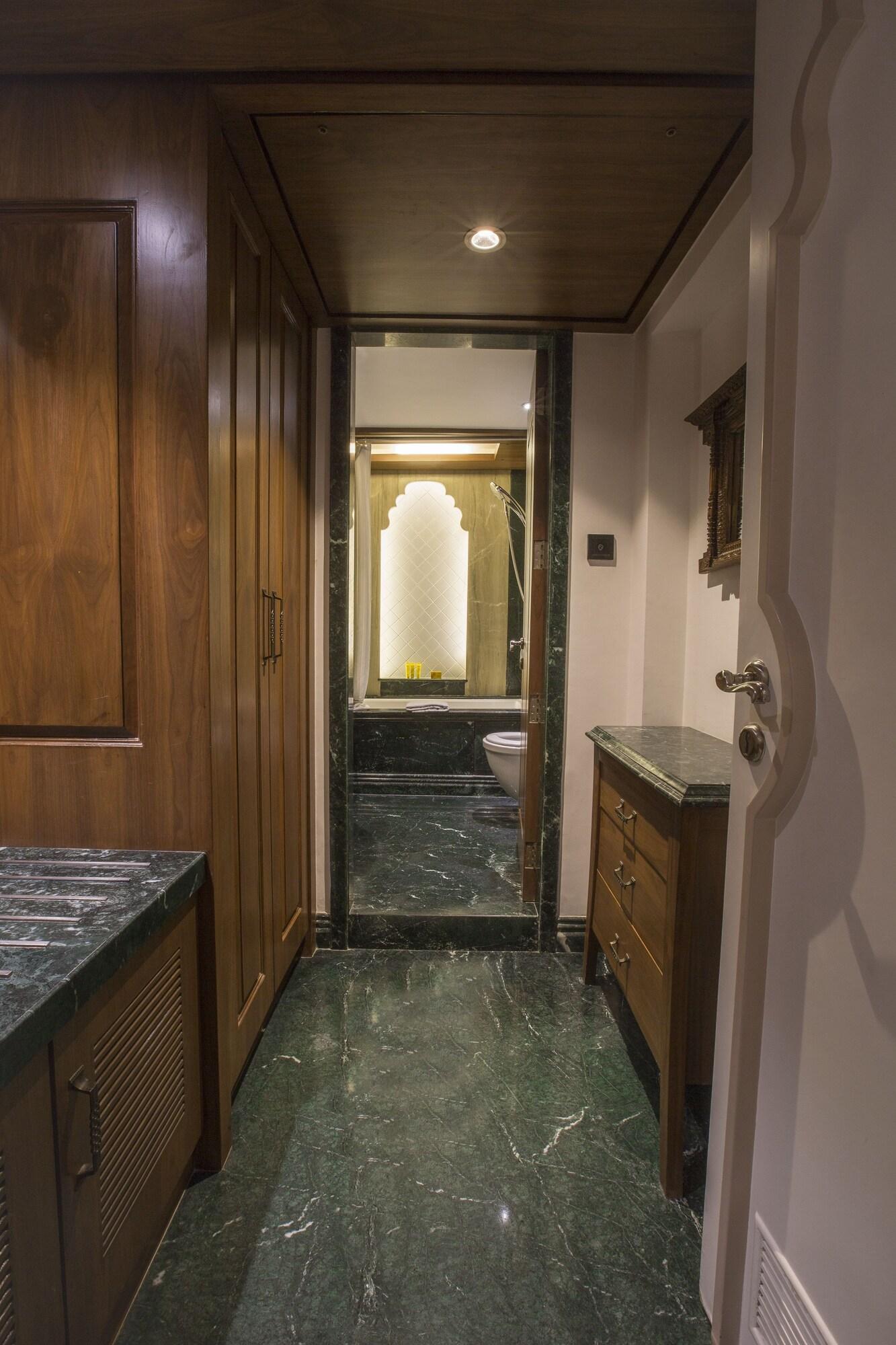 Hotel Bawa Continental Mumbai Dış mekan fotoğraf