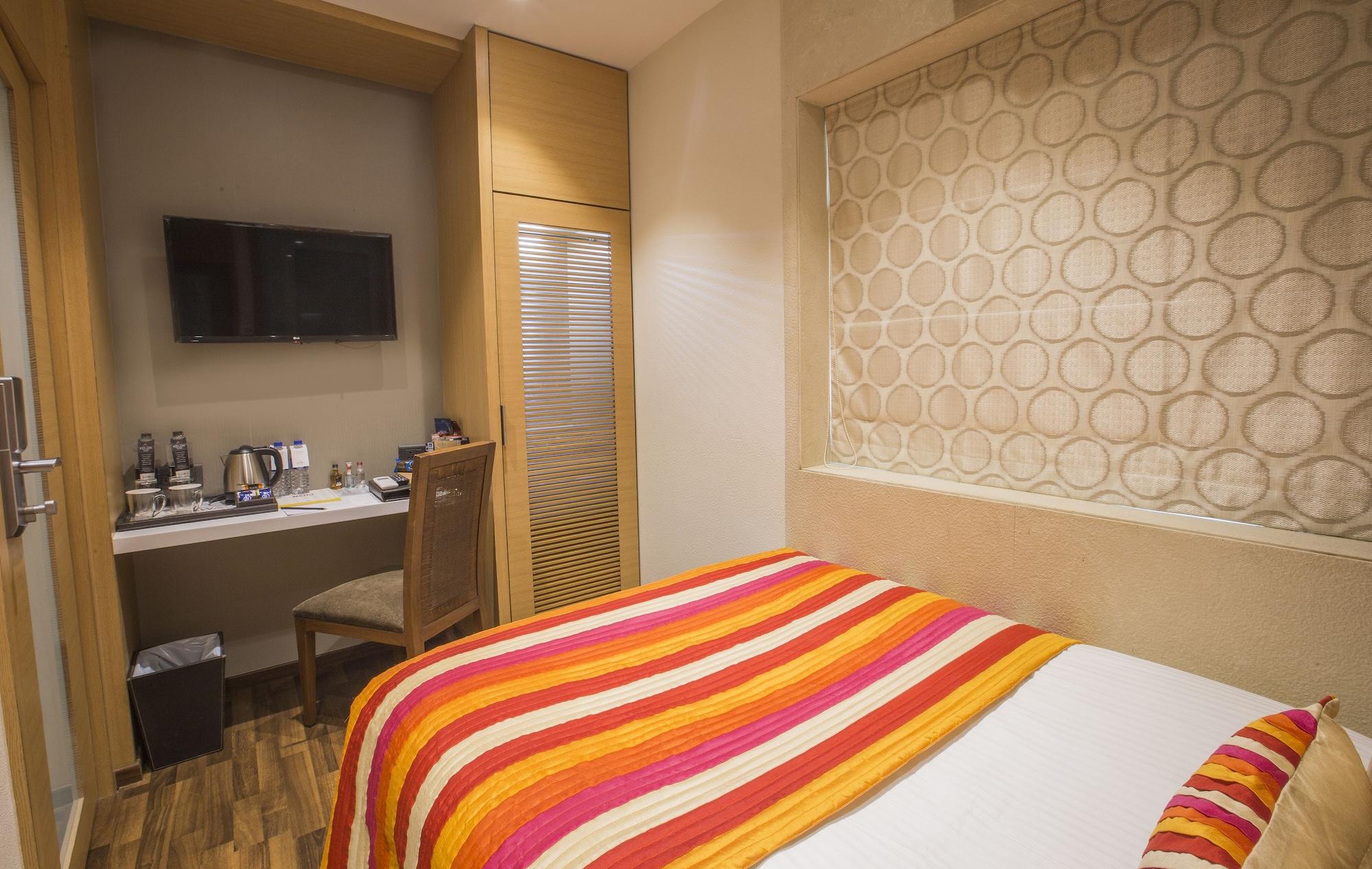 Hotel Bawa Continental Mumbai Dış mekan fotoğraf