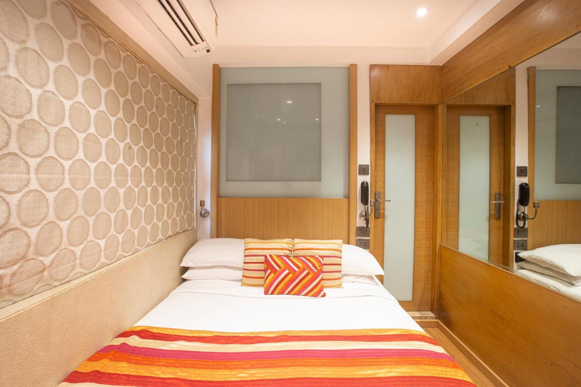 Hotel Bawa Continental Mumbai Dış mekan fotoğraf