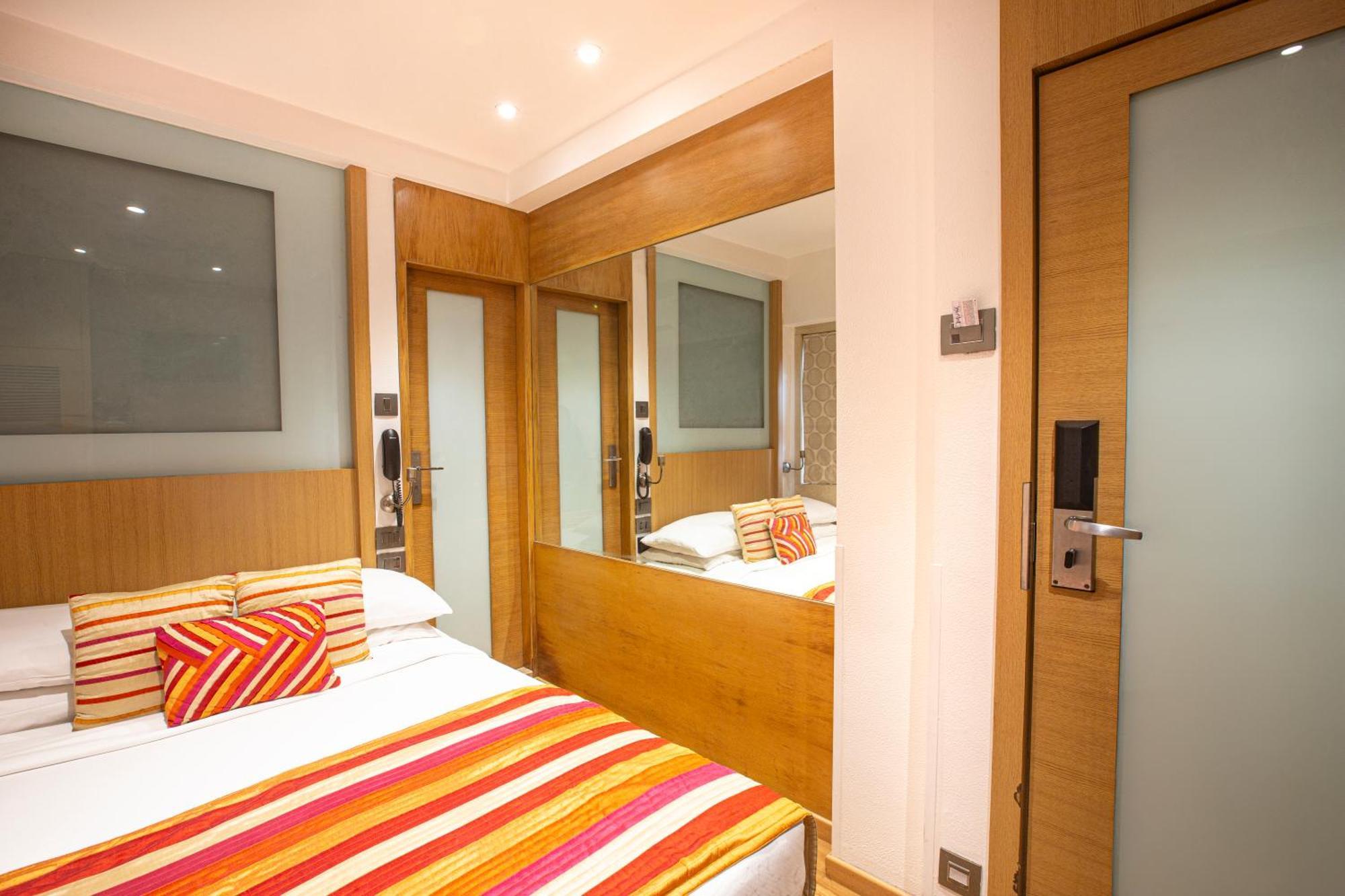 Hotel Bawa Continental Mumbai Dış mekan fotoğraf