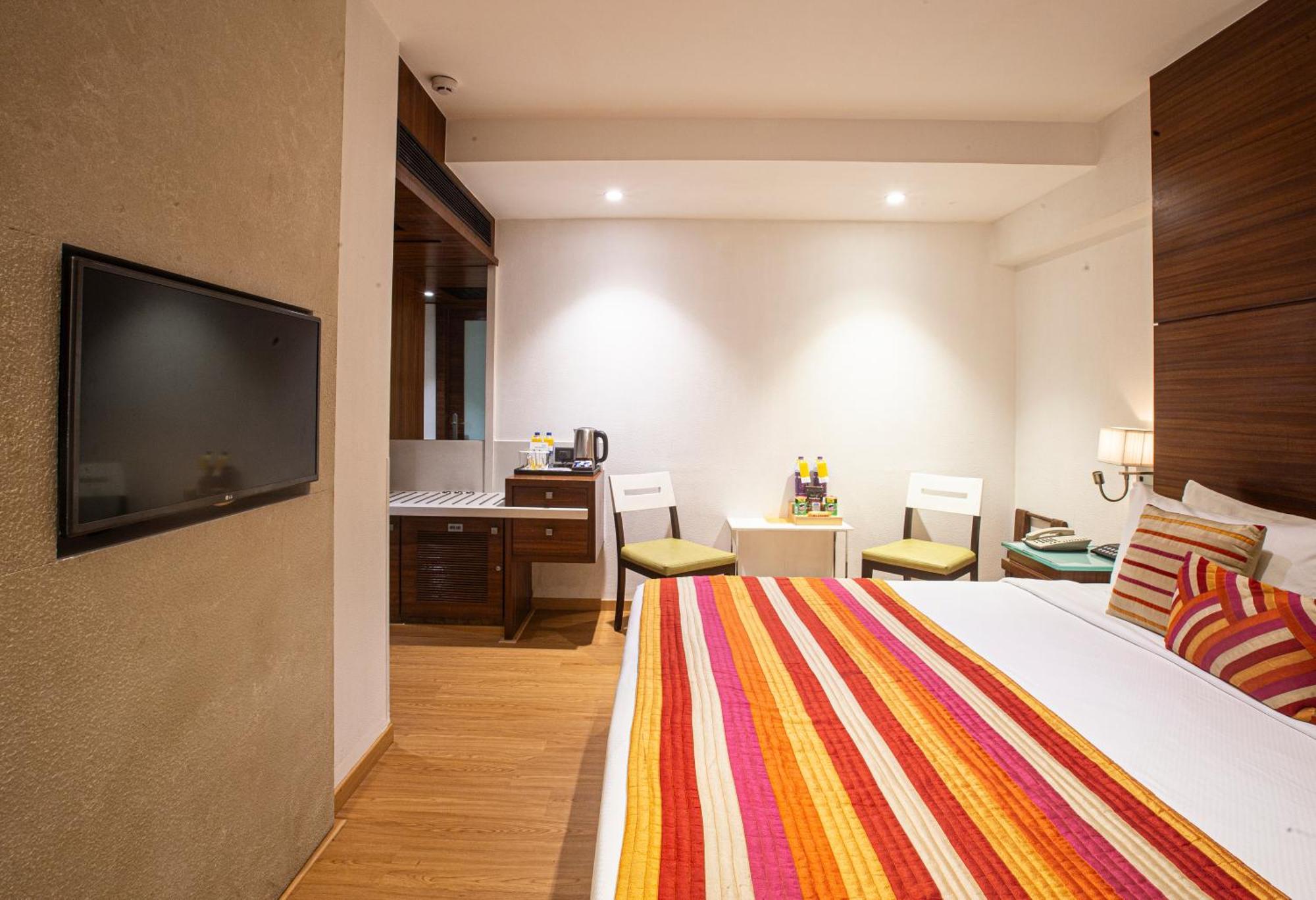 Hotel Bawa Continental Mumbai Dış mekan fotoğraf