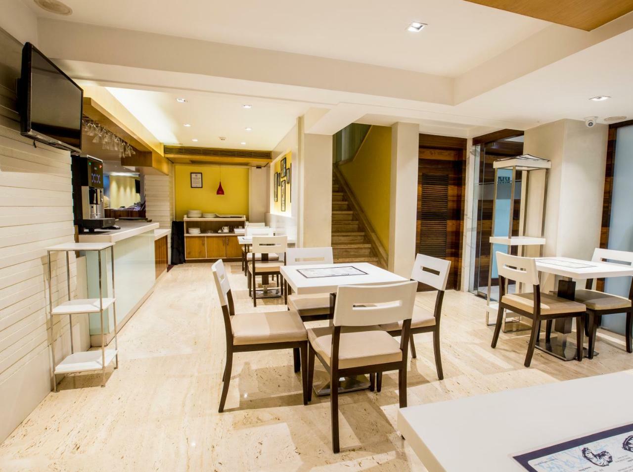 Hotel Bawa Continental Mumbai Dış mekan fotoğraf